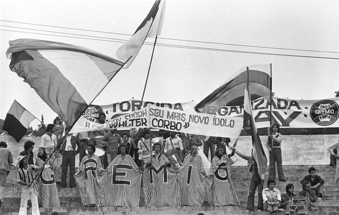 A história da Coligay, a primeira torcida LGBT+ do Brasil A história da Coligay, a primeira torcida LGBT+ do Brasil