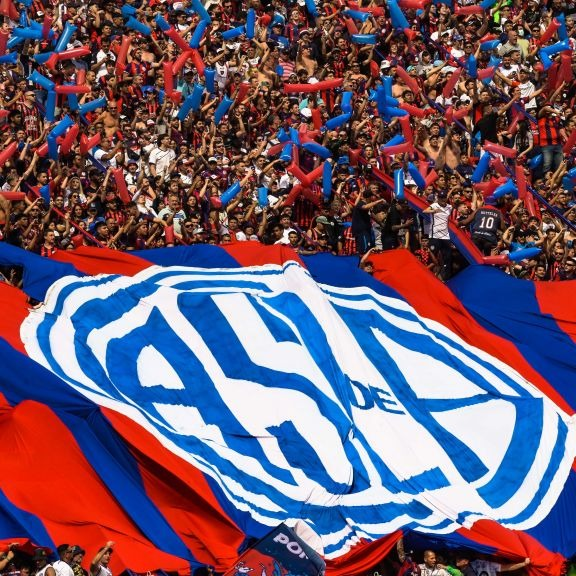 Estádio Pedro Bidegain - um gigante que foi tomado pela ditadura na Argentina nos anos 70, pode voltar graças à torcida do SAN LORENZO