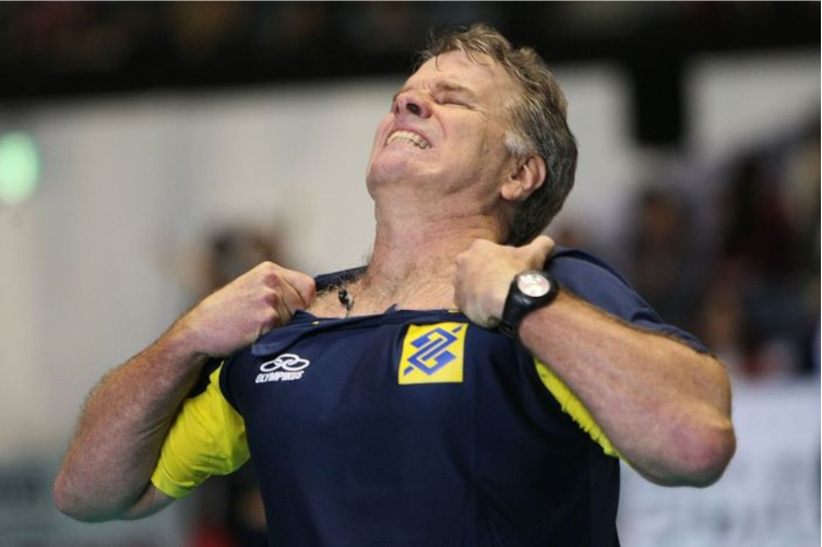 Quando vôlei e futebol cruzaram caminhos Quando vôlei e futebol cruzaram caminhos