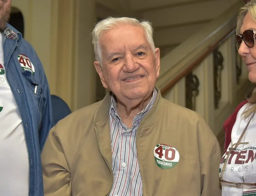 Francisco Horta e "A Máquina Tricolor": A Revolução do Futebol nos Anos 70A máquina Tricolor nos anos 70 Francisco Horta e "A Máquina Tricolor": A Revolução do Futebol nos Anos 70A máquina Tricolor nos anos 70
