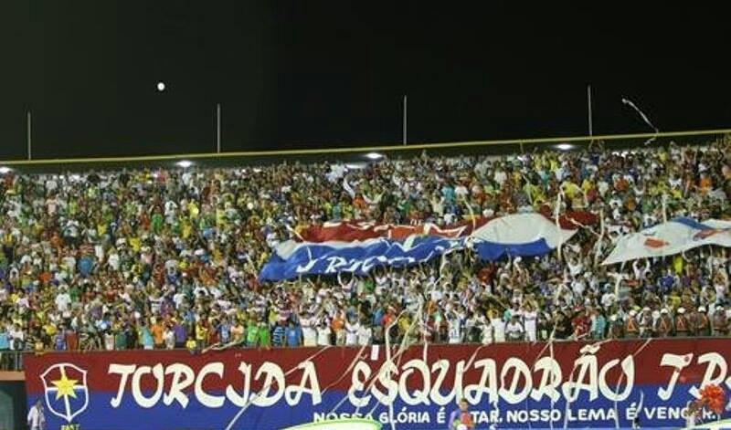 A História do Nacional Fast Clube: Glórias, Declínio e Renascimento no Futebol Amazonense A História do Nacional Fast Clube: Glórias, Declínio e Renascimento no Futebol Amazonense