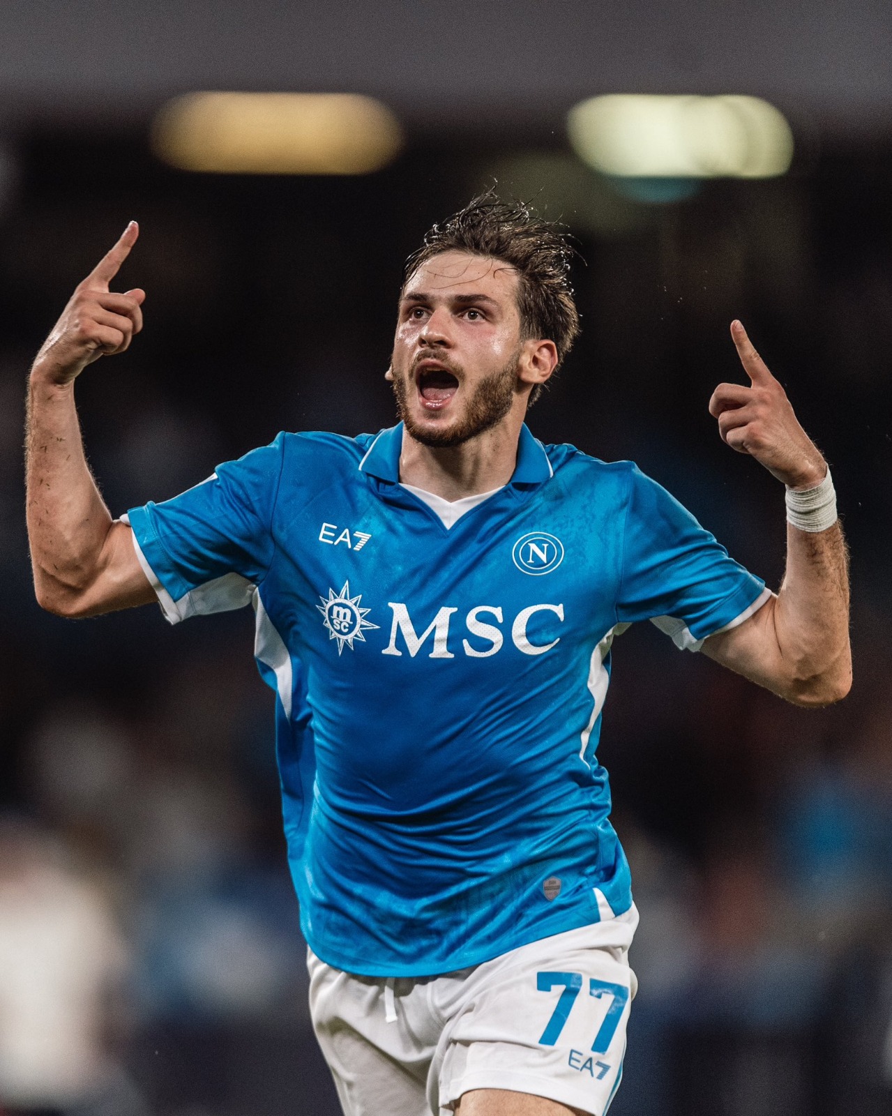 GIORGIO ARMANI: MUITO MAIS DO QUE UM ÍCONE DA MODA, UM ENTUSIASTA DO FUTEBOL! 🇮🇹