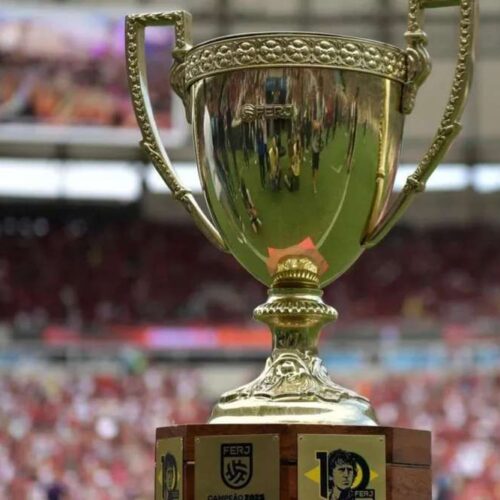 FERJ FORÇA ESCALAÇÕES E EXPÕE FRAGILIDADE DO ESTADUAL