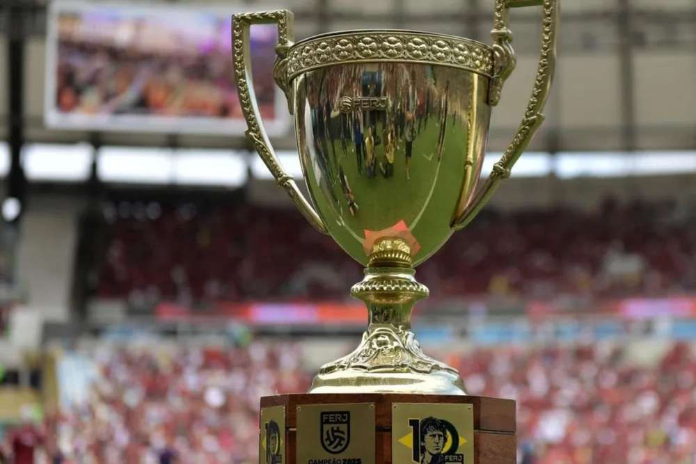 FERJ FORÇA ESCALAÇÕES E EXPÕE FRAGILIDADE DO ESTADUAL