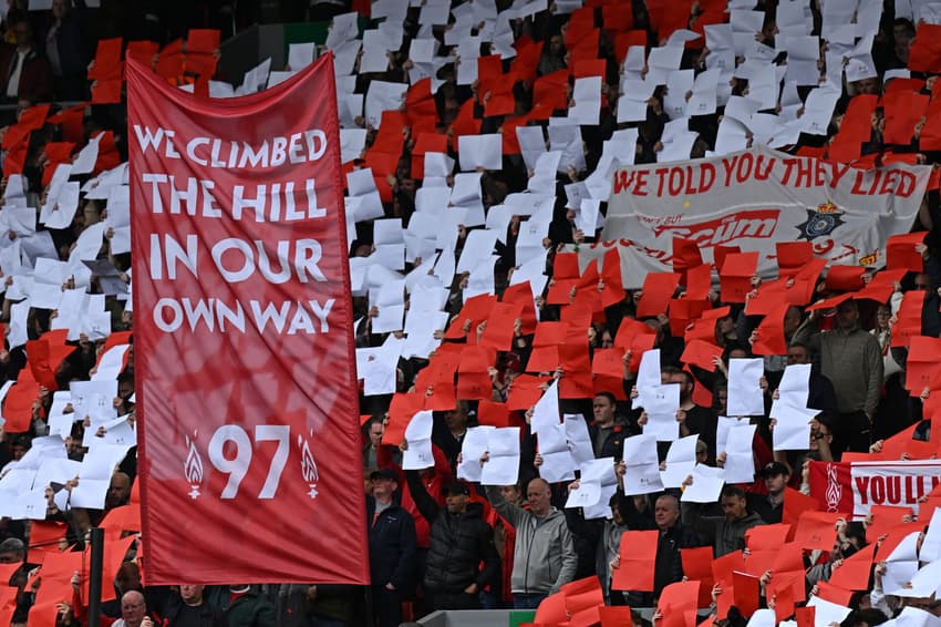 Hillsborough: A Tragédia que Mudou o Futebol Inglês para Sempre Hillsborough: A Tragédia que Mudou o Futebol Inglês para Sempre