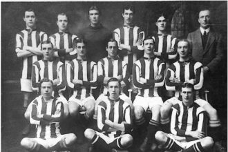 JOGADORES DO EXETER CITY PARTICIPARAM DA GUERRA.