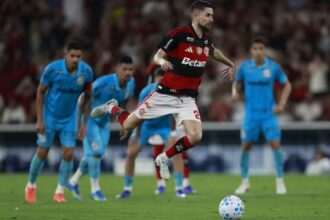 Flamengo volta a vencer após ficar na roda em Bragança Paulista.