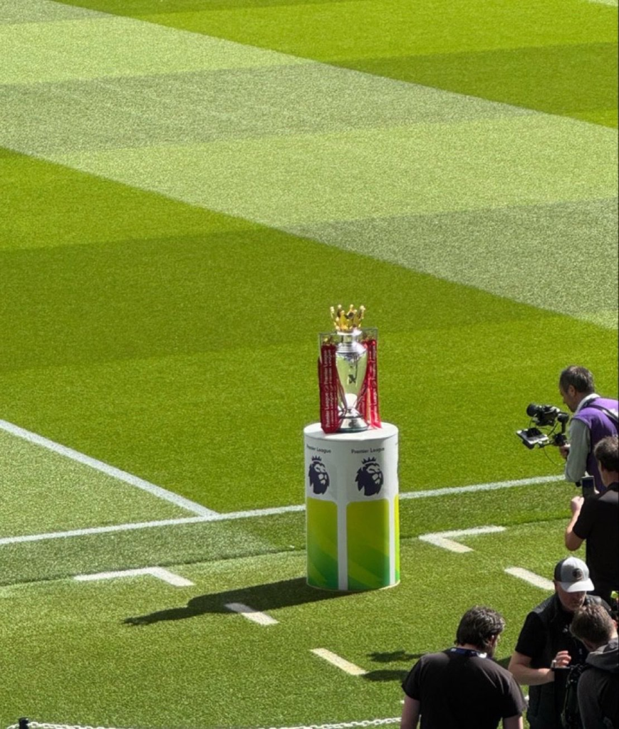 BRIGA PELO TÍTULO DA PREMIER LEAGUE BRIGA PELO TÍTULO DA PREMIER LEAGUE