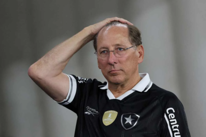 BOTAFOGO SOMA SEIS JOGOS SEM PERDER E DA SINAIS DE REORGANIZAÇÃO EM CAMPO