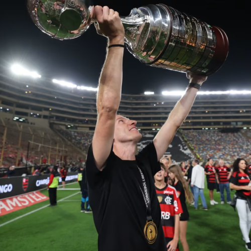Filipe Luís no Chelsea?