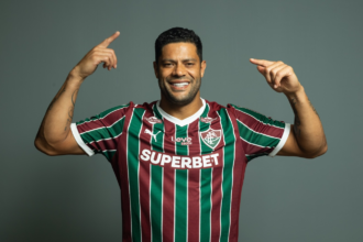 Hulk é anunciado oficialmente pelo Fluminense