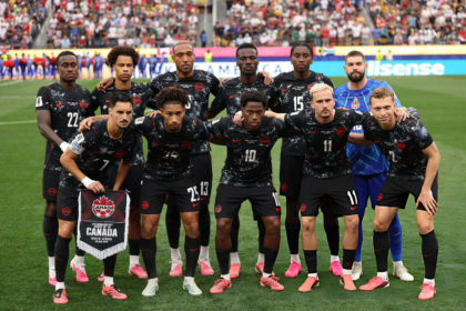 CANADÁ CLASSIFICADO PARA AS OITAVAS DA COPA DO MUNDO