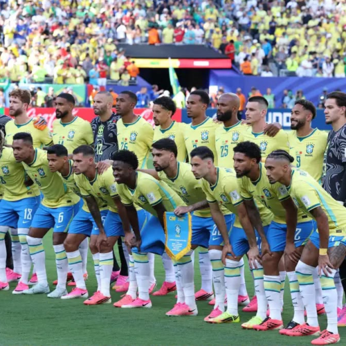 Brasil vence o Japão por 2 a 1 e segue vivo na competição