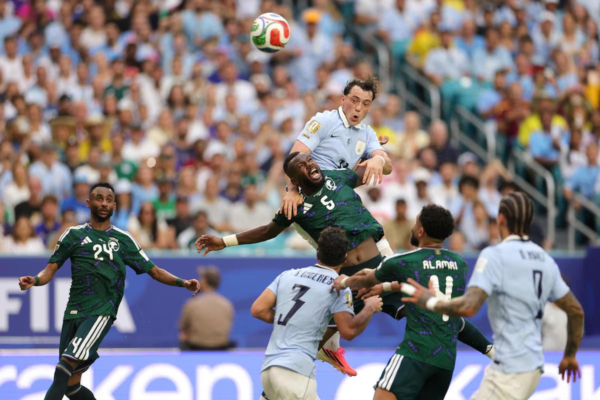 Uruguai busca empate com a Arábia Saudita e mantém Grupo H totalmente embolado.