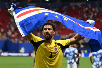 Vozinha, o goleiro da esperança