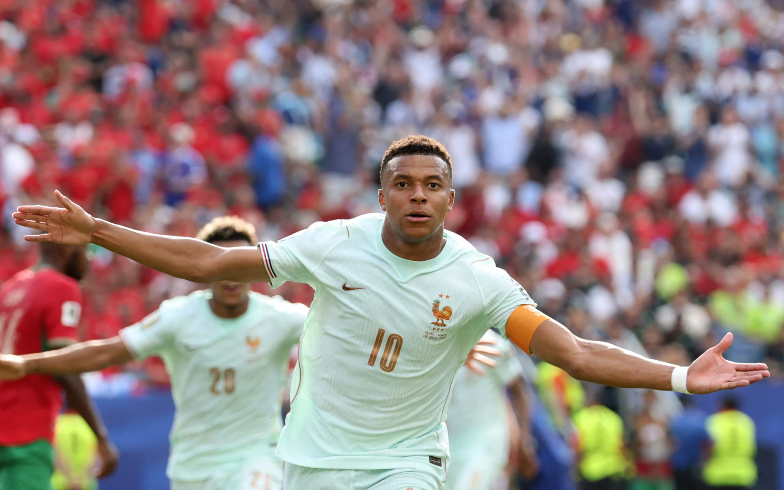 FRANÇA DOMINA A PARTIDA, VENCE A SENSAÇÃO MARROCOS E ESTÁ NAS SEMIFINAIS.