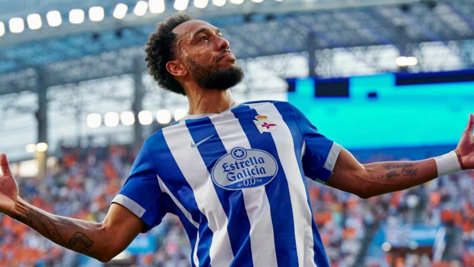 AUBAMEYANG ESTÁ COMENDO A BOLA AOS 37 ANOS! AUBAMEYANG ESTÁ COMENDO A BOLA AOS 37 ANOS!