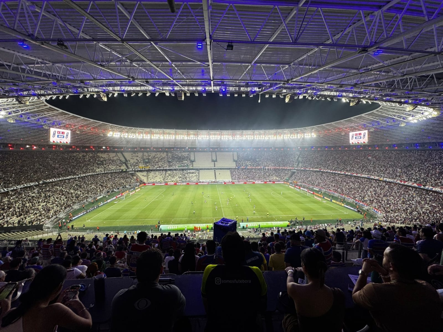 Fortaleza lidera torcida na Grande Fortaleza Fortaleza lidera torcida na Grande Fortaleza