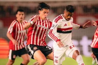 ESTUDIANTES X FLAMENGO: HISTÓRIA, RIVALIDADE E UMA VAGA NA FINAL DA LIBERTADORES EM JOGO