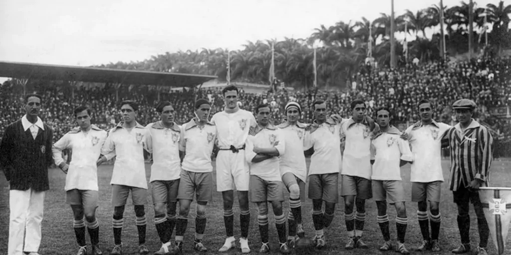 A história do Primeiro Campeonato Brasileiro A história do Primeiro Campeonato Brasileiro