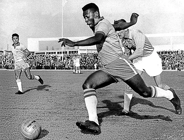 Como seria se Pelé jogasse nos dias de hoje? Como seria se Pelé jogasse nos dias de hoje?
