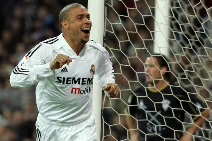 Ronaldo Fenômeno, um dos MAIORES jogadores da HISTÓRIA do FUTEBOL Ronaldo Fenômeno, um dos MAIORES jogadores da HISTÓRIA do FUTEBOL