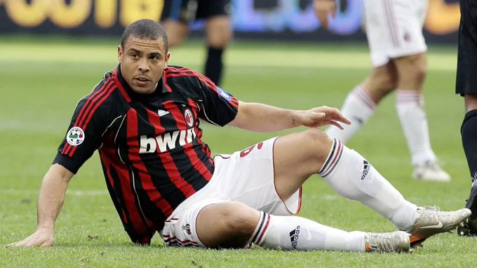 Ronaldo Fenômeno, um dos MAIORES jogadores da HISTÓRIA do FUTEBOL Ronaldo Fenômeno, um dos MAIORES jogadores da HISTÓRIA do FUTEBOL