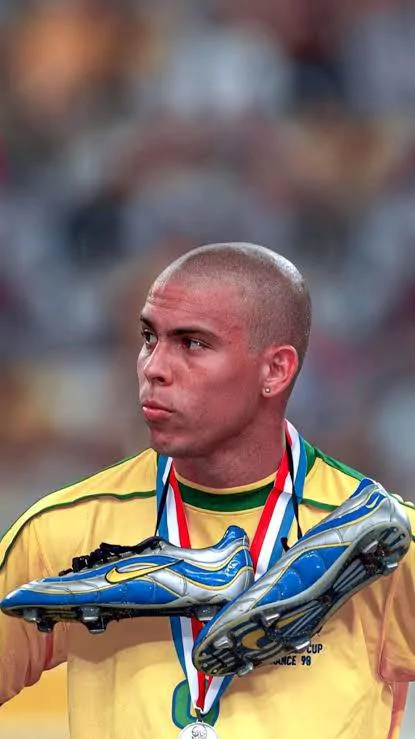 Ronaldo Fenômeno, um dos MAIORES jogadores da HISTÓRIA do FUTEBOL Ronaldo Fenômeno, um dos MAIORES jogadores da HISTÓRIA do FUTEBOL