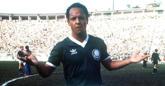 Reinaldo, o maior ídolo da história do Clube Atlético Mineiro Reinaldo, o maior ídolo da história do Clube Atlético Mineiro