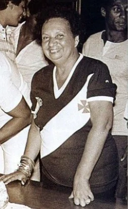 Dulce Rosalina, a primeira mulher a ser presidente de uma Torcida Organizada no Brasil Dulce Rosalina, a primeira mulher a ser presidente de uma Torcida Organizada no Brasil
