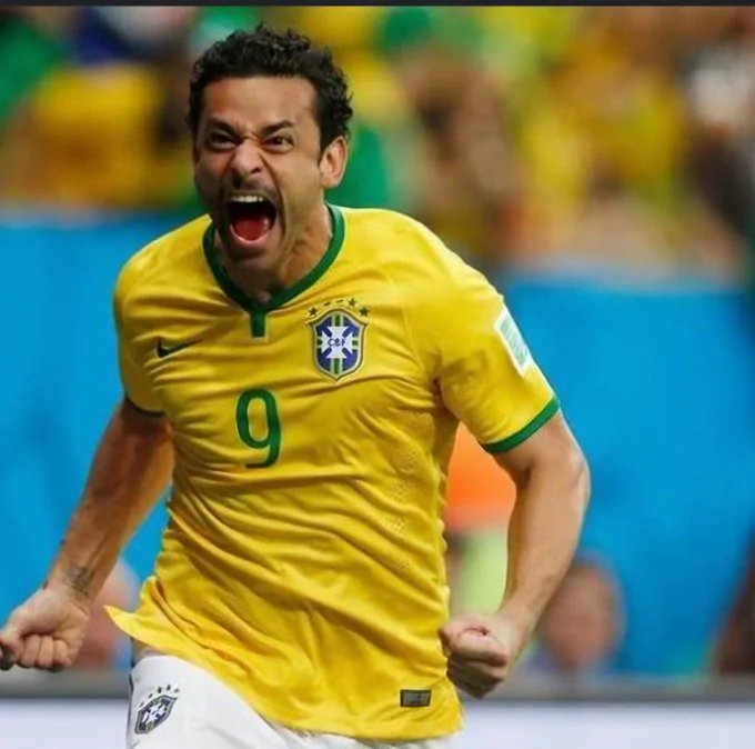 A Seleção Brasileira de 2014 e a Maior Vergonha da História da Camisa Amarelinha A Seleção Brasileira de 2014 e a Maior Vergonha da História da Camisa Amarelinha