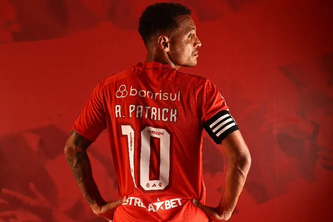 A dificuldade da camisa 10 no Brasil