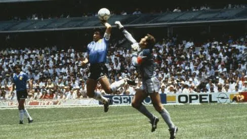 Um Deus entre os mortais (A História de Maradona) Um Deus entre os mortais (A História de Maradona)
