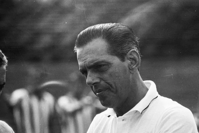 A bola e a forca (A Seleção Brasileira de 1970 e a Ditadura) A bola e a forca (A Seleção Brasileira de 1970 e a Ditadura)