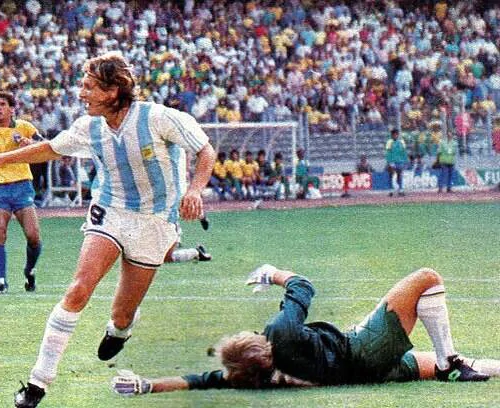 O dia em que Cannigia calou o Brasil em 1990