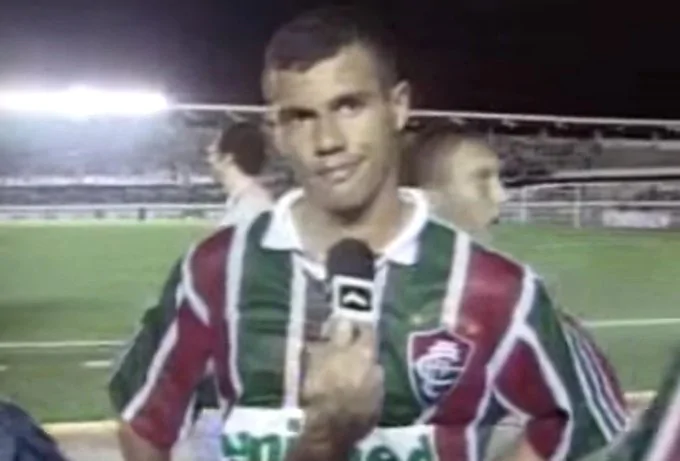 'FLUNIMED': A história de paixão, sucesso e polêmicas entre Fluminense e Unimed (1998-2014) 'FLUNIMED': A história de paixão, sucesso e polêmicas entre Fluminense e Unimed (1998-2014)
