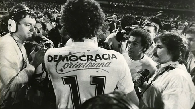 Um movimento dentro de um clube, que impactou todo um país. A Democracia Corinthiana Um movimento dentro de um clube, que impactou todo um país. A Democracia Corinthiana
