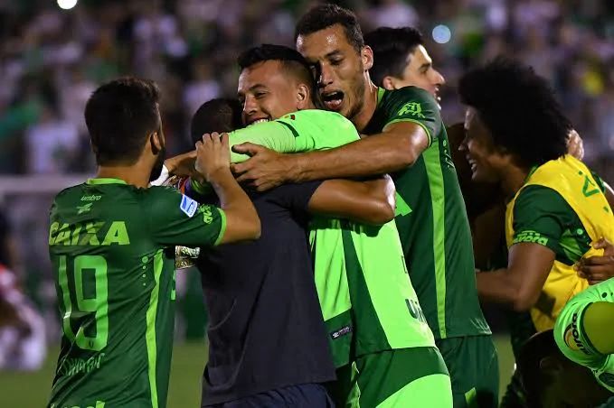 A história do clube que uniu o mundo e transcendeu o esporte: Associação Chapecoense de Futebol A história do clube que uniu o mundo e transcendeu o esporte: Associação Chapecoense de Futebol