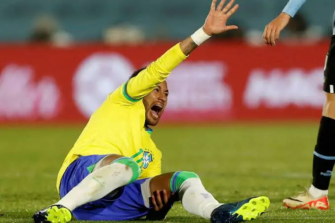 A volta de Neymar Júnior aos gramados A volta de Neymar Júnior aos gramados