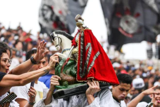 A RELAÇÃO DE SÃO JORGE COM O CORINTHIANS