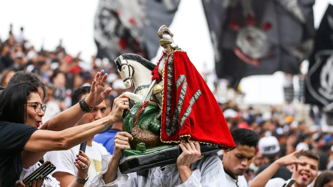 A RELAÇÃO DE SÃO JORGE COM O CORINTHIANS A RELAÇÃO DE SÃO JORGE COM O CORINTHIANS