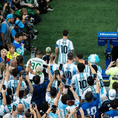 TODOS ADVERSÁRIOS DE LIONEL MESSI NOS SEUS 18 GOLS EM COPAS DO MUNDO!