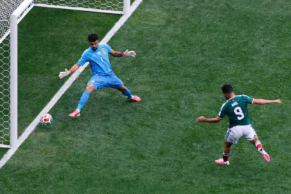 México vence a África do Sul por 2 a 0 e confirma favoritismo