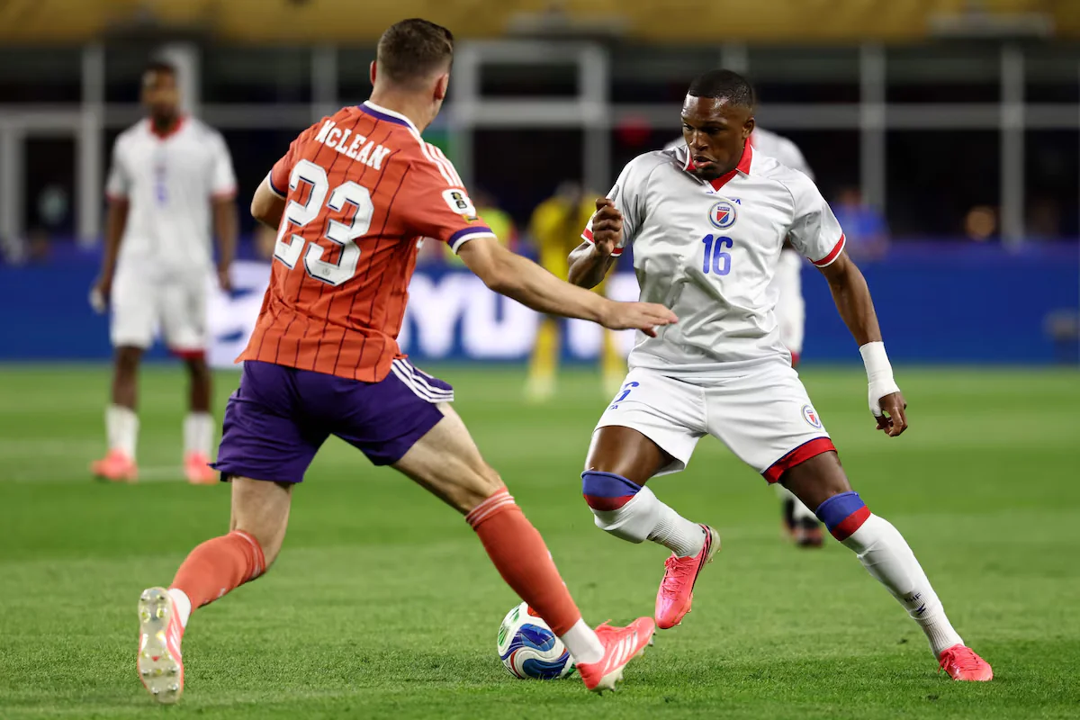 Escócia vence o Haiti com dificuldades e larga na frente no Grupo C da Copa do Mundo Escócia vence o Haiti com dificuldades e larga na frente no Grupo C da Copa do Mundo