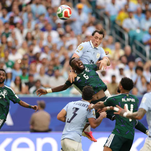 Uruguai busca empate com a Arábia Saudita e mantém Grupo H totalmente embolado.