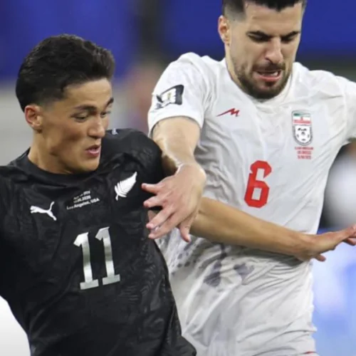 Nova Zelândia e Irã empatam em jogo movimentado na estreia da Copa do Mundo
