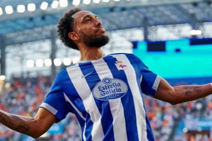 AUBAMEYANG ESTÁ COMENDO A BOLA AOS 37 ANOS!