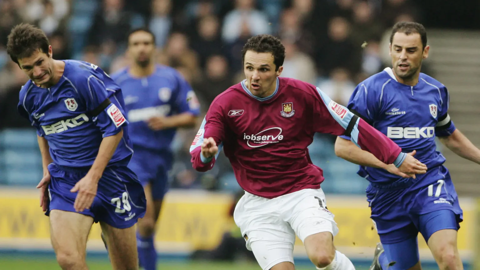 Millwall x West Ham: o clássico que carrega décadas de rivalidade Millwall x West Ham: o clássico que carrega décadas de rivalidade