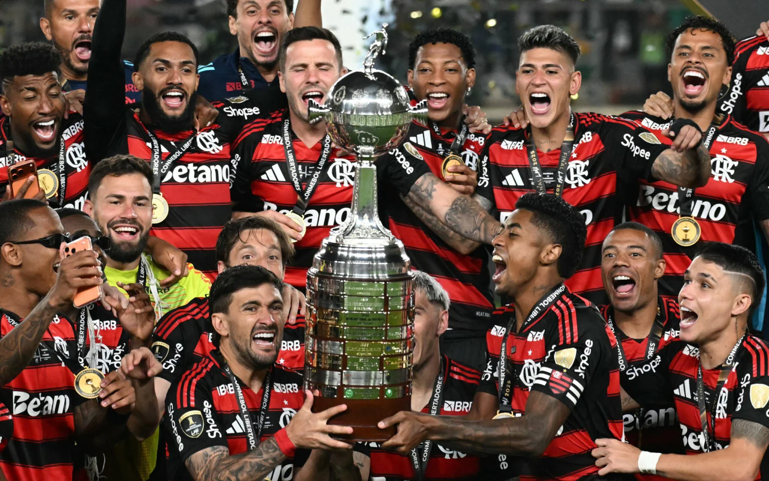 FLAMENGO QUER A GLÓRIA MAIS UMA VEZ!