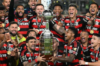 FLAMENGO QUER A GLÓRIA MAIS UMA VEZ!